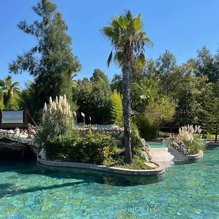 Club Grand Hotel Side